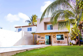 Excelente casa com Piscina